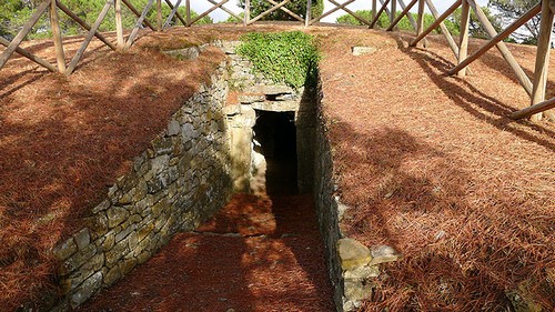 castellina-etruscan-mound