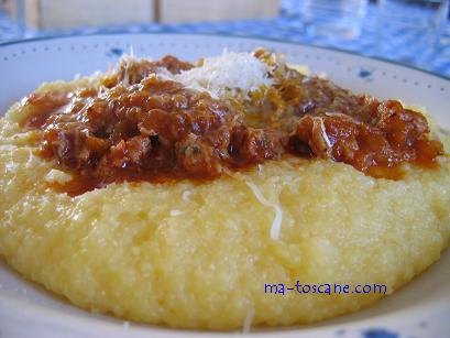 Polenta con salciccia